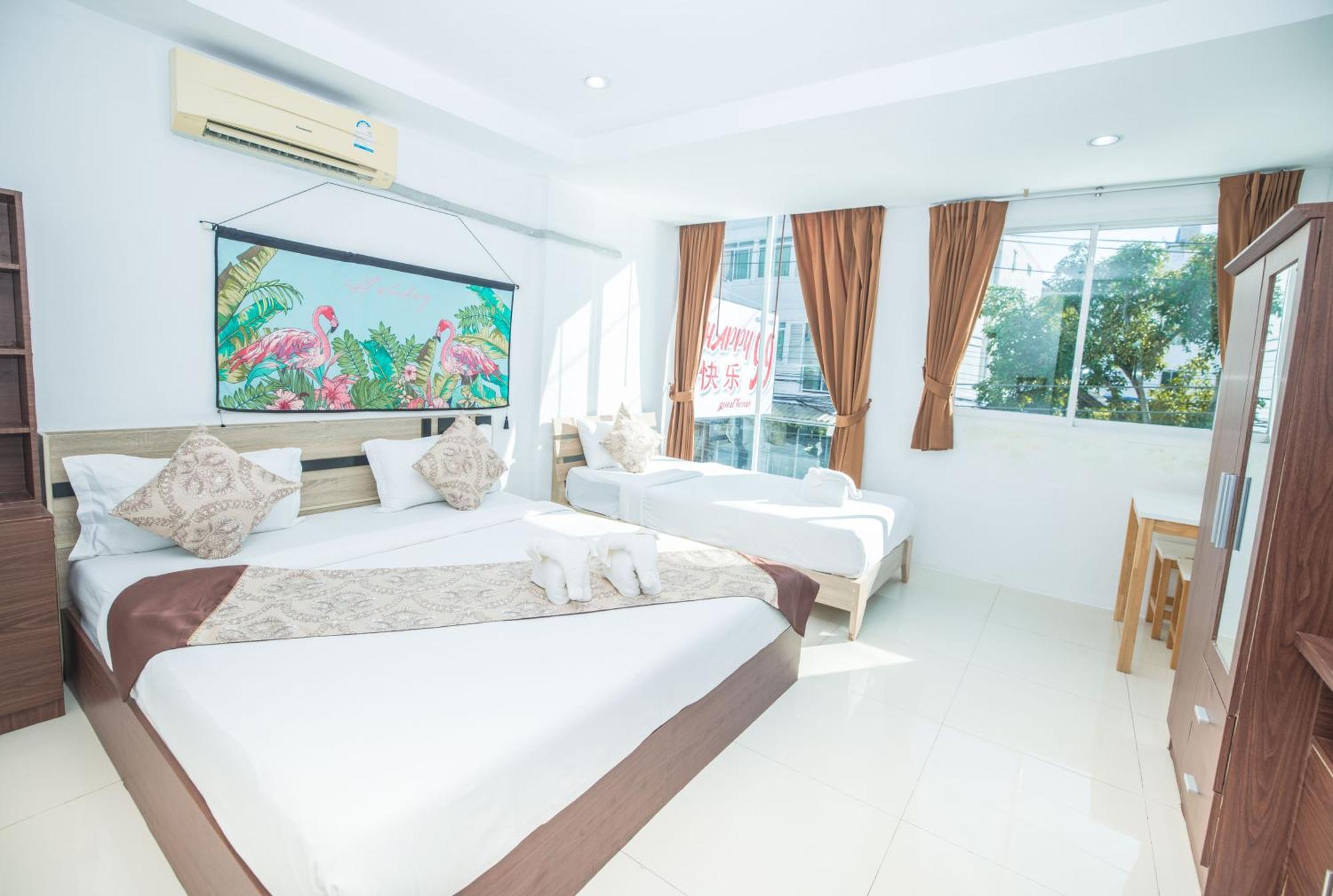 Happy 99 Guest House Patong Buitenkant foto