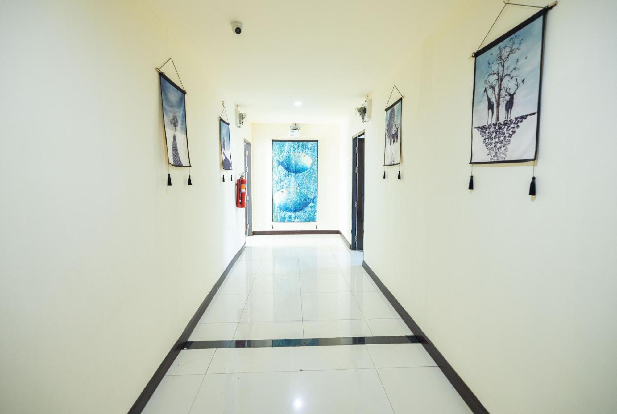 Happy 99 Guest House Patong Buitenkant foto