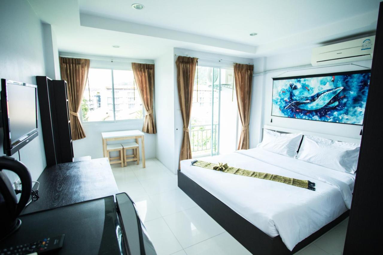 Happy 99 Guest House Patong Buitenkant foto