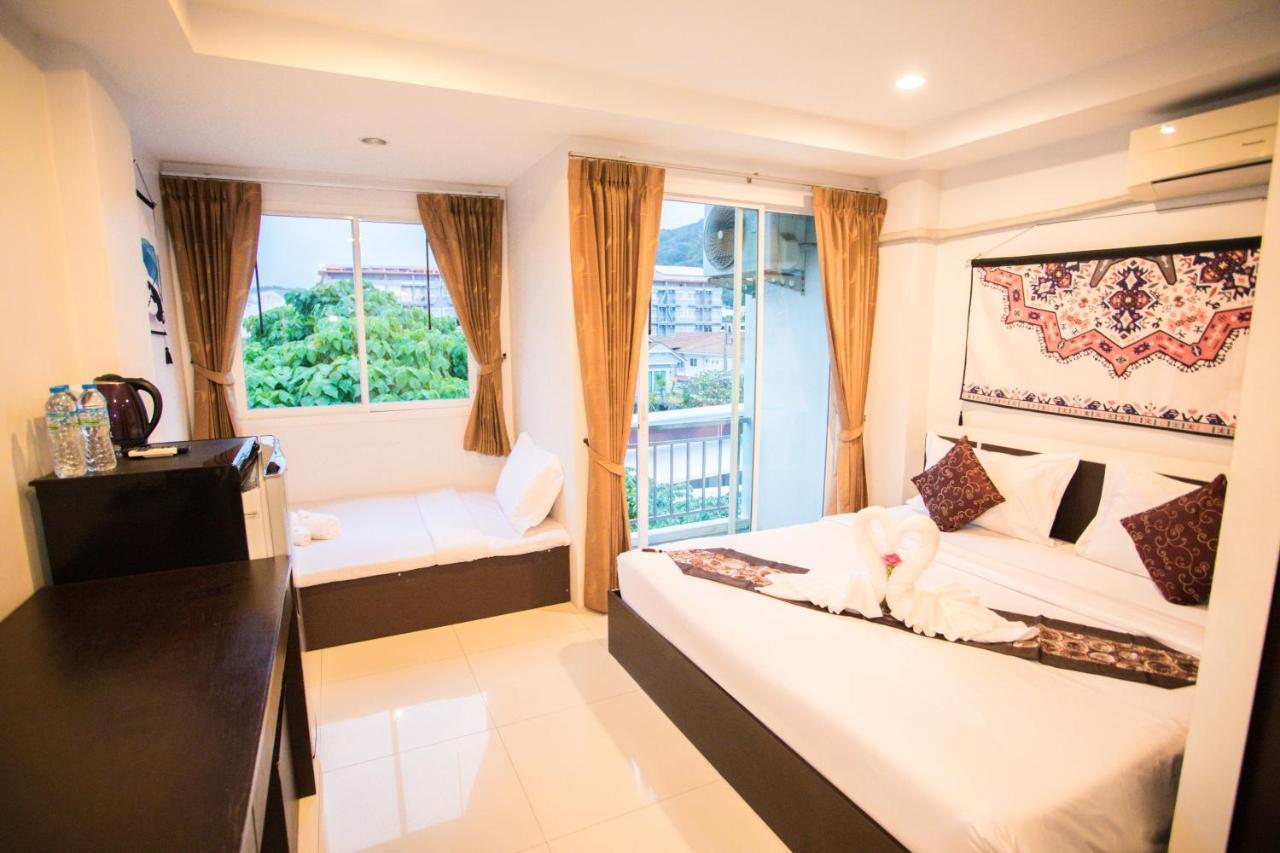 Happy 99 Guest House Patong Buitenkant foto